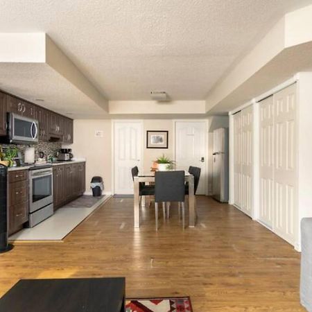 Self Check-In Spacious Apartment With Full Kitchen Ottawa Exteriér fotografie
