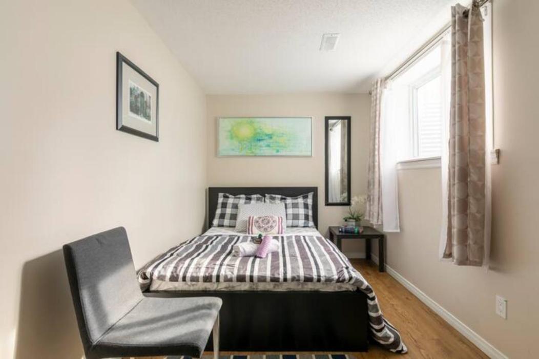 Self Check-In Spacious Apartment With Full Kitchen Ottawa Exteriér fotografie